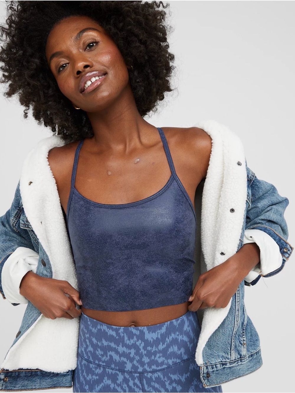 OFFLINE By Aerie The Hugger Crackle Racerback Sports Bra Size Small Navy Blue